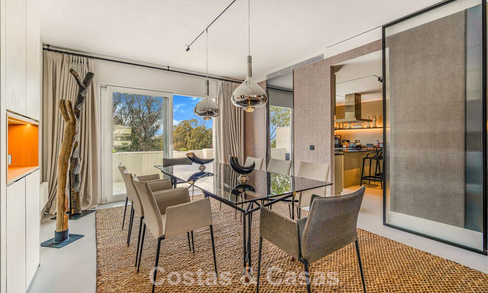 Exclusivo ático dúplex en venta, cerca de la playa en Puerto Banús, Marbella 776956
