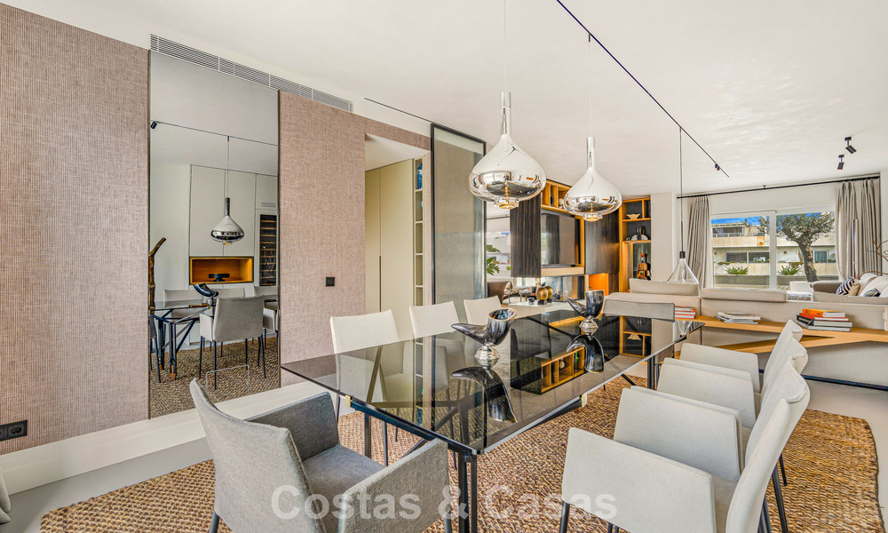 Exclusivo ático dúplex en venta, cerca de la playa en Puerto Banús, Marbella 776957