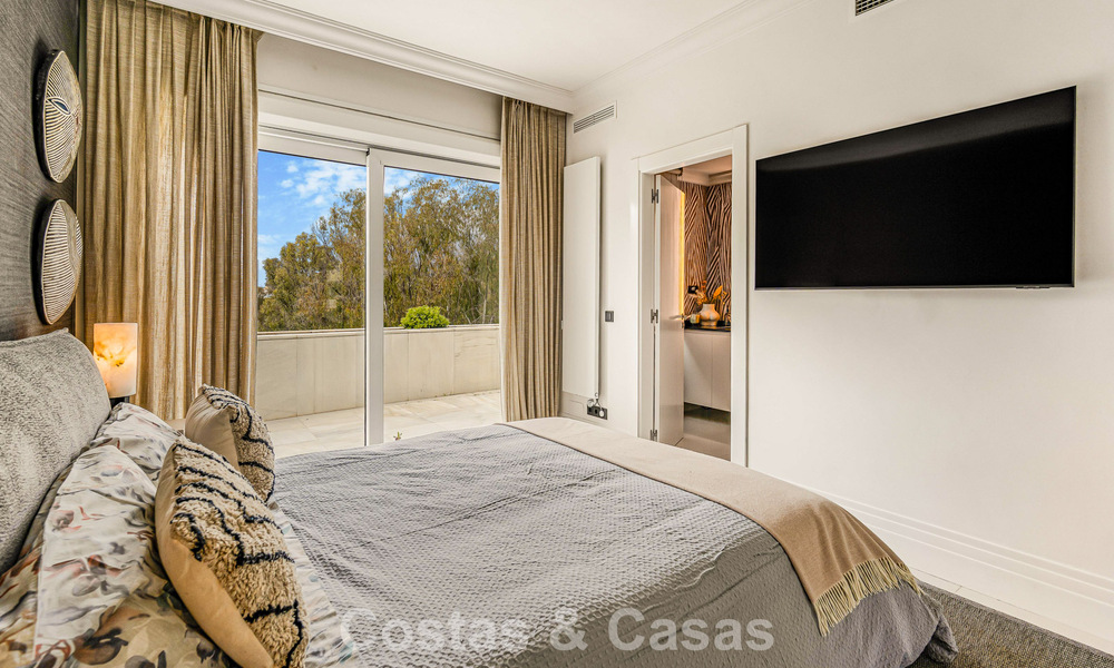 Exclusivo ático dúplex en venta, cerca de la playa en Puerto Banús, Marbella 776976