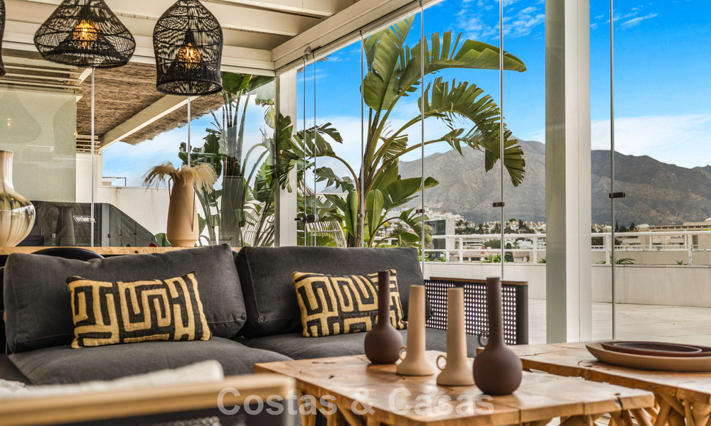 Exclusivo ático dúplex en venta, cerca de la playa en Puerto Banús, Marbella 776984