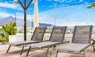 Exclusivo ático dúplex en venta, cerca de la playa en Puerto Banús, Marbella 776995 