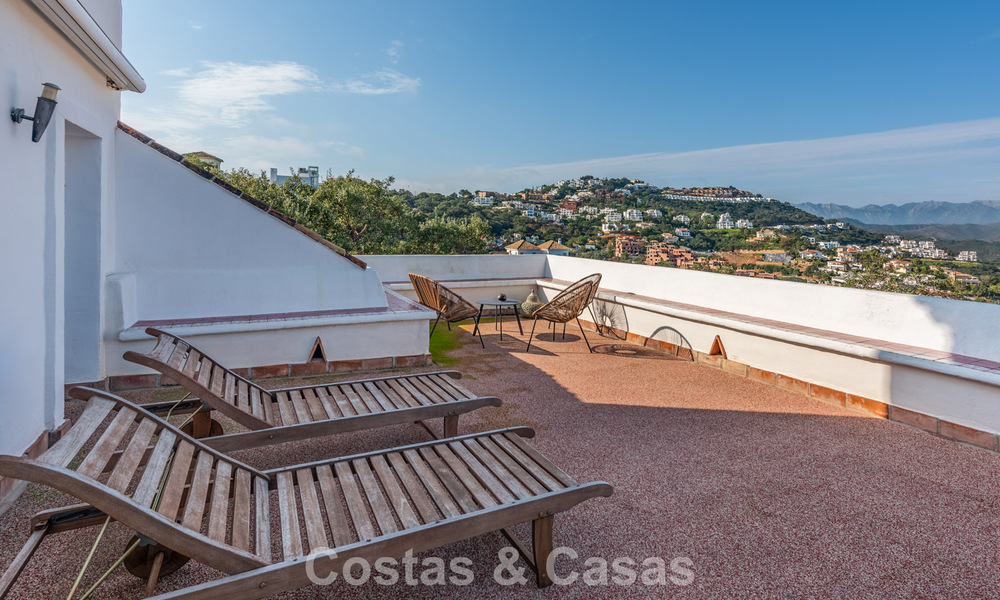 Villa estilo hacienda española con vistas espectaculares en venta en un entorno natural al este del centro de Marbella 776911