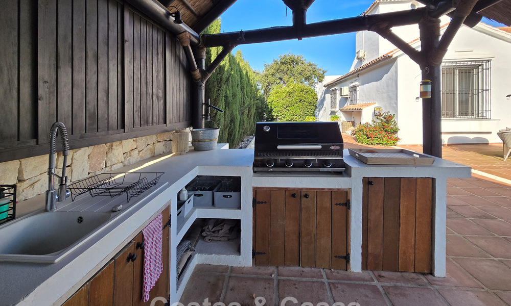 Villa estilo hacienda española con vistas espectaculares en venta en un entorno natural al este del centro de Marbella 776924