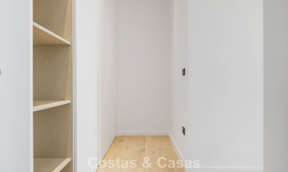 Villa lista para entrar a vivir con arquitectura moderna en venta en una zona residencial segura de Marbella - Benahavis 777172 