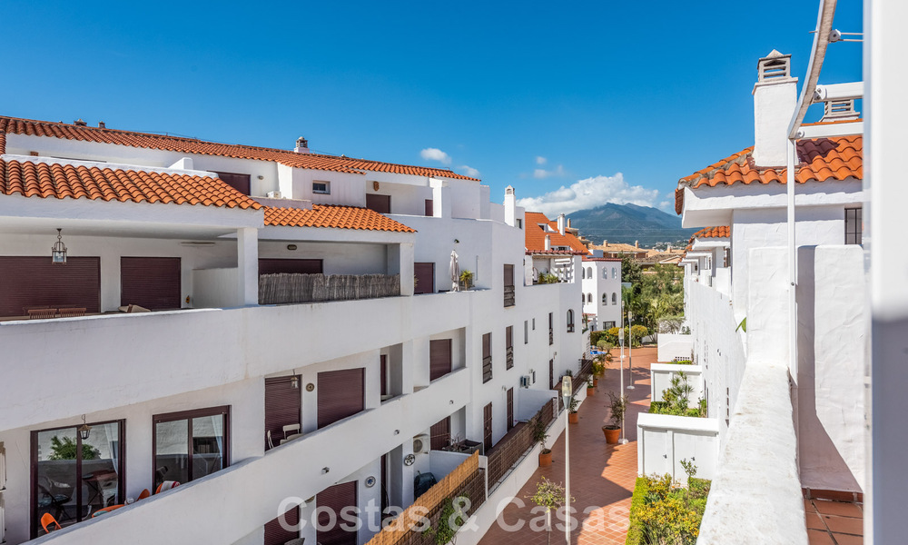 Ático dúplex en venta a poca distancia de todos los servicios y Puerto Banús en Nueva Andalucía, Marbella 777346