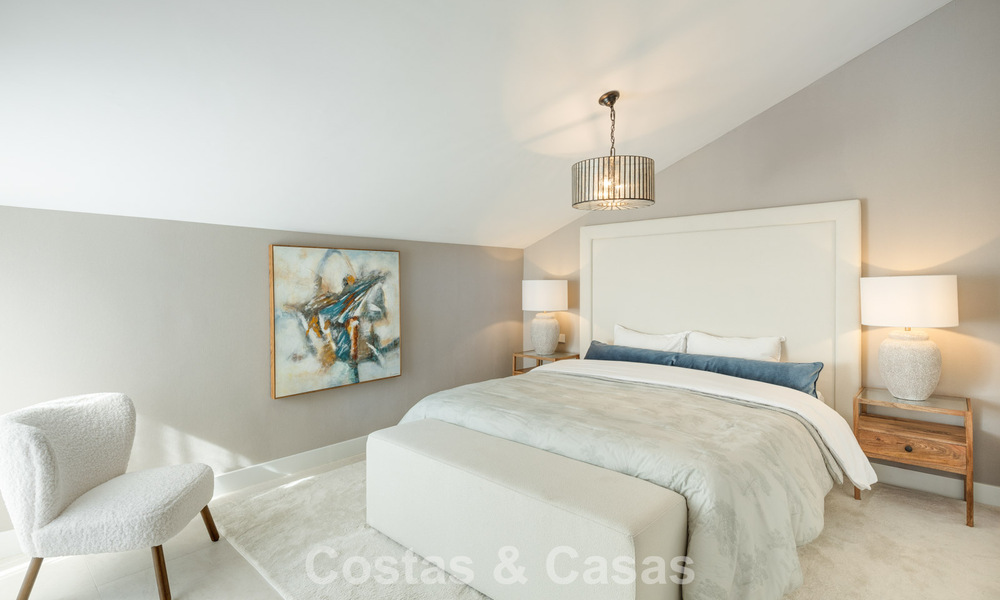 Ático dúplex listo para entrar a vivir en venta en una urbanización con seguridad las 24 horas en la Milla de Oro de Marbella 777122