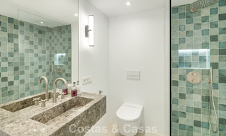 Ático dúplex listo para entrar a vivir en venta en una urbanización con seguridad las 24 horas en la Milla de Oro de Marbella 777124 