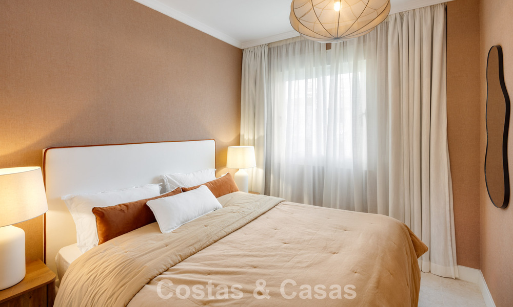 Ático dúplex listo para entrar a vivir en venta en una urbanización con seguridad las 24 horas en la Milla de Oro de Marbella 777126