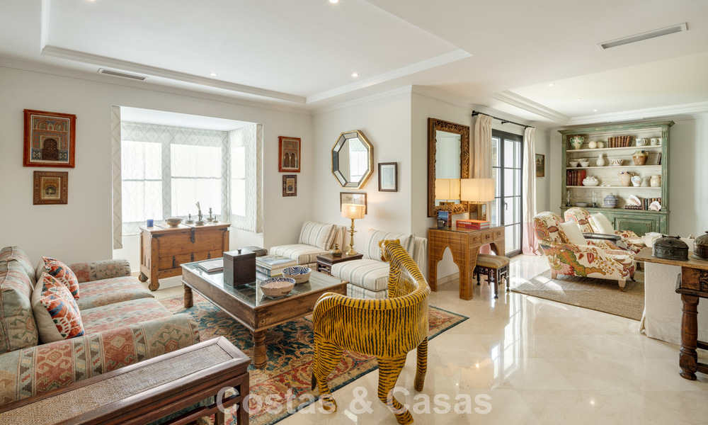 Villa de lujo lista para entrar a vivir en venta junto a un campo de golf privilegiado en La Quinta, Marbella - Benahavis 777079