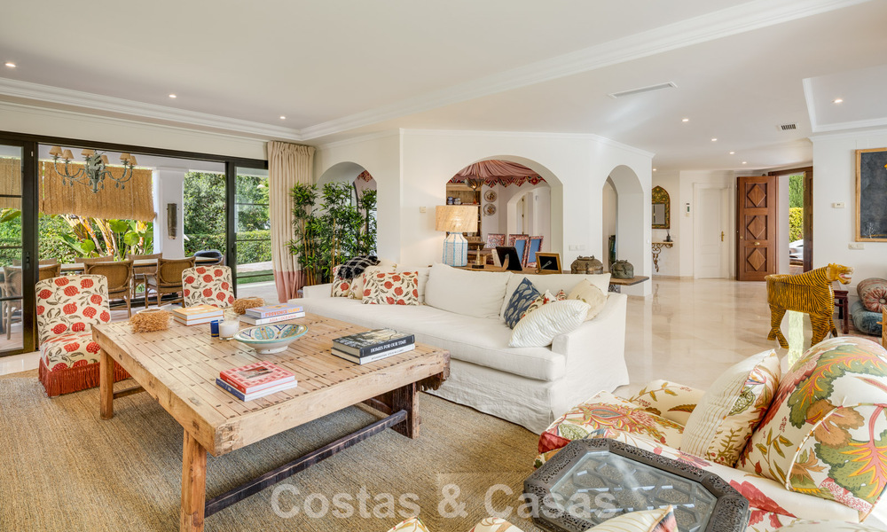 Villa de lujo lista para entrar a vivir en venta junto a un campo de golf privilegiado en La Quinta, Marbella - Benahavis 777082