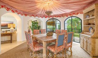 Villa de lujo lista para entrar a vivir en venta junto a un campo de golf privilegiado en La Quinta, Marbella - Benahavis 777084 