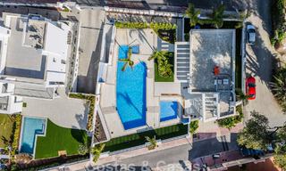 Lujosa villa adosada moderna en venta cerca de todos los servicios en Guadalmina y San Pedro, Marbella 777306 