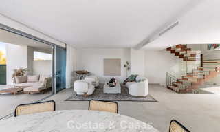 Lujosa villa adosada moderna en venta cerca de todos los servicios en Guadalmina y San Pedro, Marbella 777324 