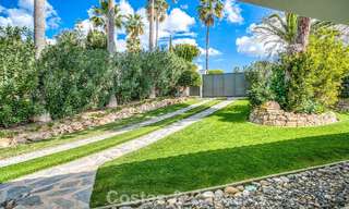 Amplia villa familiar de 4 dormitorios con vistas al mar en venta en una codiciada zona residencial en Marbella Este 777239 