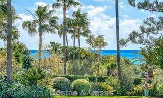 Amplia villa familiar de 4 dormitorios con vistas al mar en venta en una codiciada zona residencial en Marbella Este 777244 