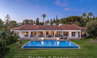 Amplia villa familiar de 4 dormitorios con vistas al mar en venta en una codiciada zona residencial en Marbella Este 777245 