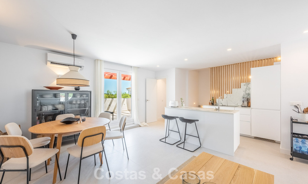 Ático dúplex renovado en venta a poca distancia de todos los servicios y Puerto Banús en Nueva Andalucía, Marbella 777374