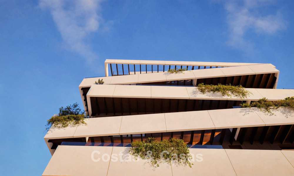 6 lujosos áticos dúplex con vistas abiertas al mar en venta directamente en el paseo marítimo de Málaga centro 777519