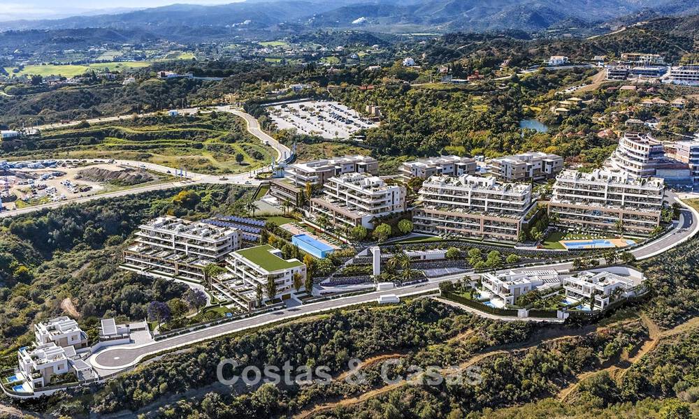 Proyecto de modernos apartamentos y villas adosadas en venta en la Nueva Milla de Oro entre Marbella y Estepona 777395