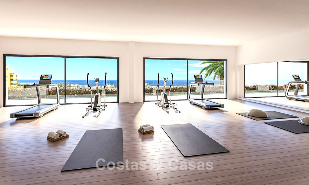 Proyecto de modernos apartamentos y villas adosadas en venta en la Nueva Milla de Oro entre Marbella y Estepona 777396