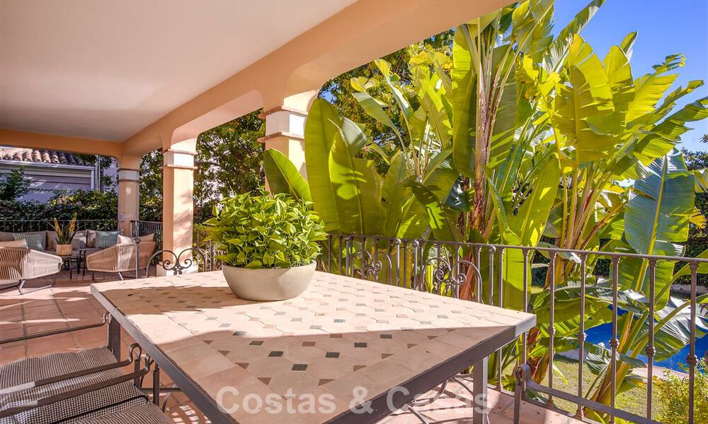 Villa mediterránea en venta a poca distancia de la playa y los servicios en Guadalmina Baja - San Pedro, Marbella 777469