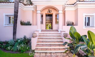 Villa mediterránea en venta a poca distancia de la playa y los servicios en Guadalmina Baja - San Pedro, Marbella 777477 
