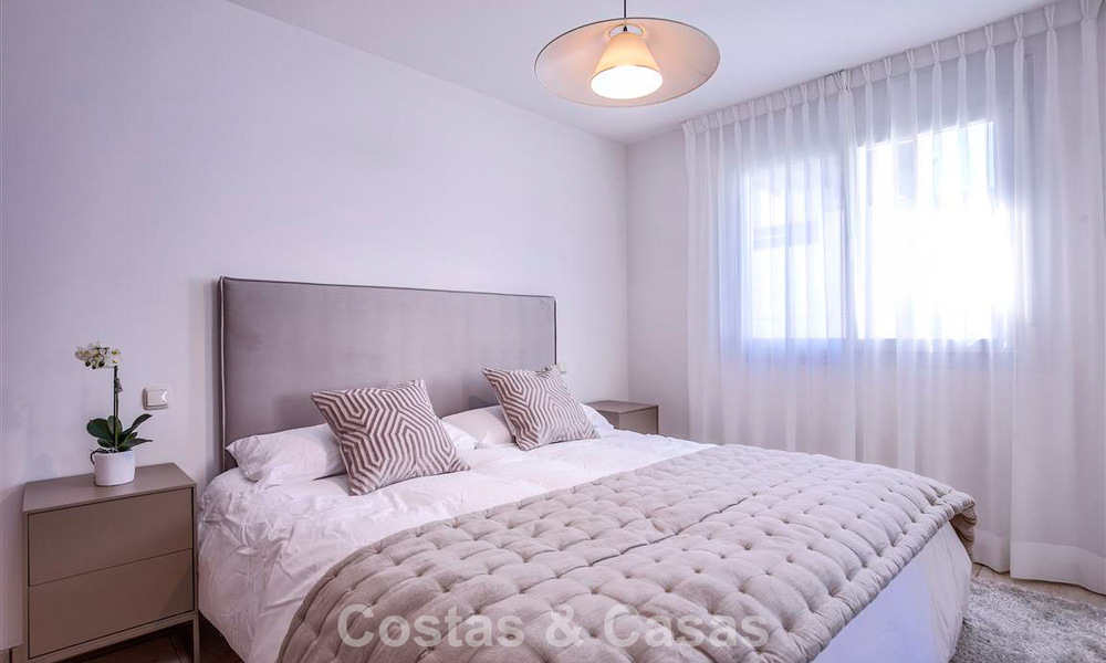 Villa mediterránea en venta a poca distancia de la playa y los servicios en Guadalmina Baja - San Pedro, Marbella 777484
