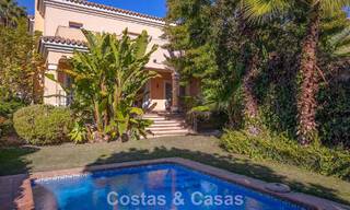 Villa mediterránea en venta a poca distancia de la playa y los servicios en Guadalmina Baja - San Pedro, Marbella 777493 