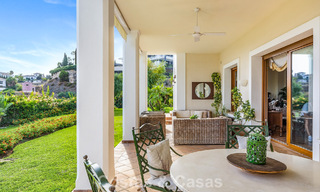 Espaciosa villa andaluza con vistas panorámicas al mar en venta en un resort de golf de cinco estrellas en Marbella - Benahavis 777462 