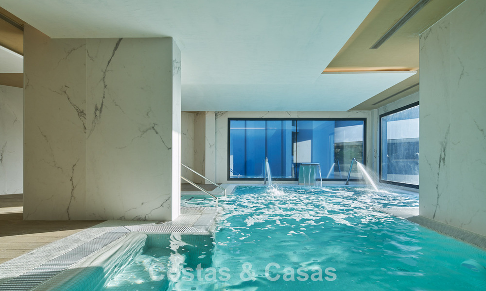 Ático listo para entrar a vivir con vistas al mar en venta en la Nueva Milla de Oro entre Marbella y Estepona 777619