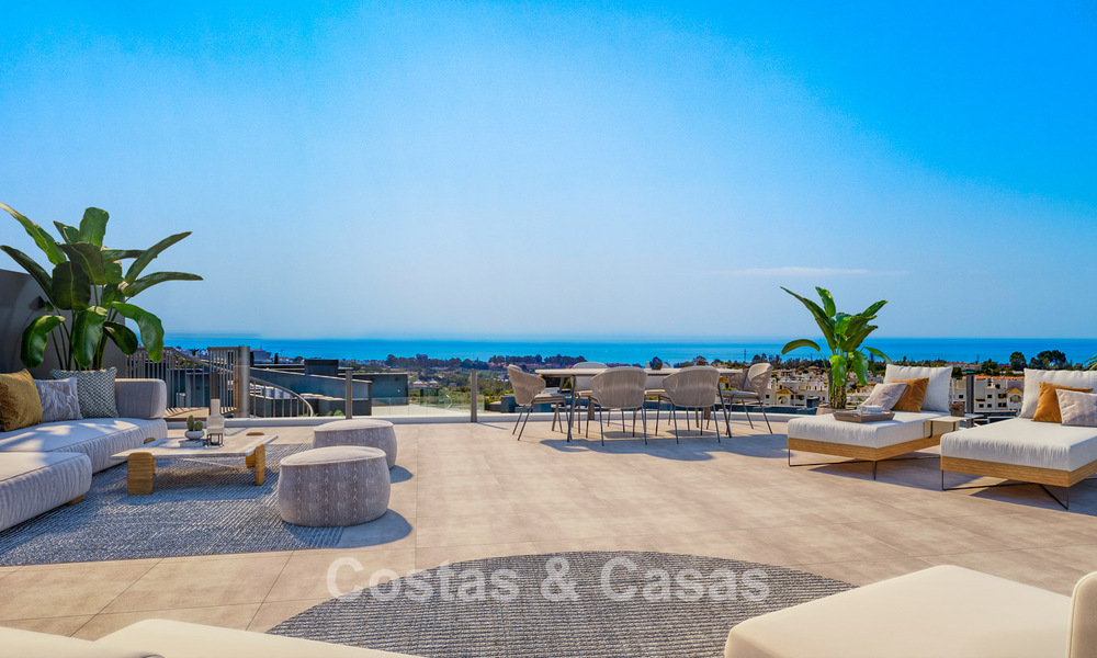 Ático listo para entrar a vivir con vistas al mar en venta en la Nueva Milla de Oro entre Marbella y Estepona 777670