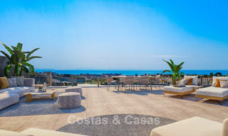 Ático listo para entrar a vivir con vistas al mar en venta en la Nueva Milla de Oro entre Marbella y Estepona 777670 