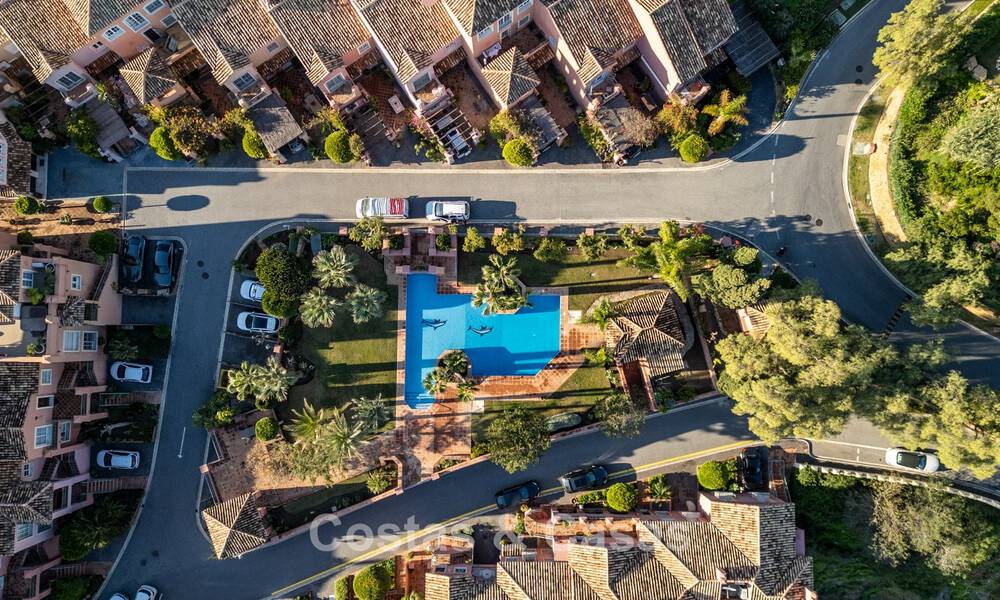 Amplio apartamento con vistas panorámicas en venta en Marbella - Benahavis 777631