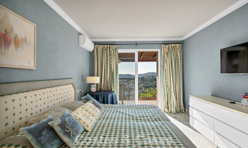 Amplio apartamento con vistas panorámicas en venta en Marbella - Benahavis 777647