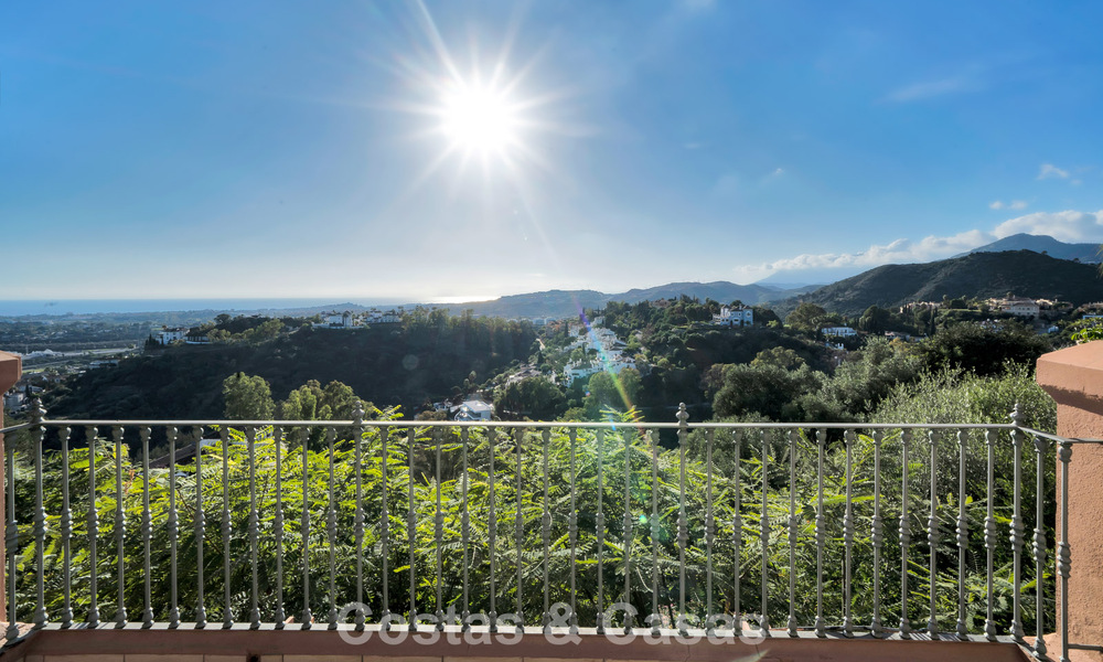 Amplio apartamento con vistas panorámicas en venta en Marbella - Benahavis 777653