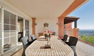 Amplio apartamento con vistas panorámicas en venta en Marbella - Benahavis 777656 