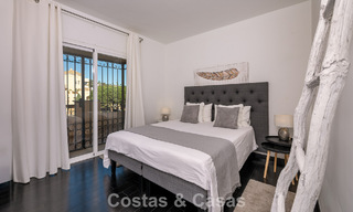 Precioso ático dúplex en venta, a poca distancia de los servicios y la playa en Elviria, Marbella 777772 