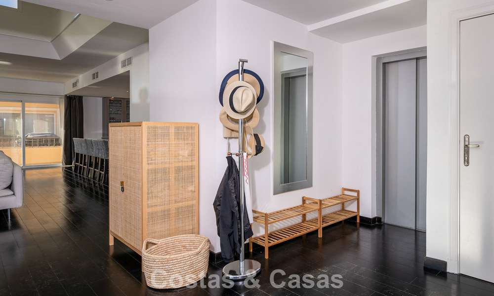 Precioso ático dúplex en venta, a poca distancia de los servicios y la playa en Elviria, Marbella 777774