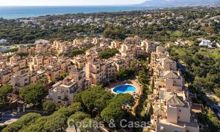 Precioso ático dúplex en venta, a poca distancia de los servicios y la playa en Elviria, Marbella 777778 