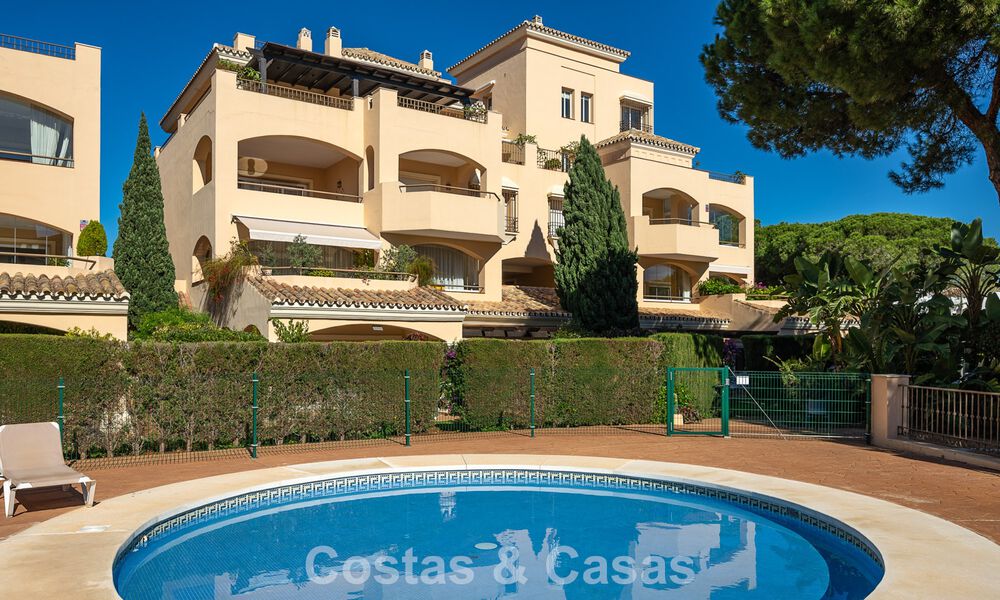 Precioso ático dúplex en venta, a poca distancia de los servicios y la playa en Elviria, Marbella 777786