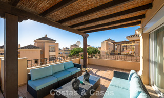 Precioso ático dúplex en venta, a poca distancia de los servicios y la playa en Elviria, Marbella 777792 