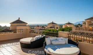 Precioso ático dúplex en venta, a poca distancia de los servicios y la playa en Elviria, Marbella 777804 