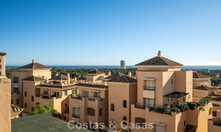 Precioso ático dúplex en venta, a poca distancia de los servicios y la playa en Elviria, Marbella 777806 