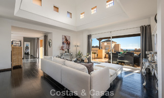 Precioso ático dúplex en venta, a poca distancia de los servicios y la playa en Elviria, Marbella 777810 