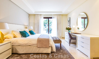 Apartamento de alta gama en venta en un complejo cerrado en Nueva Andalucía, Marbella 777688 