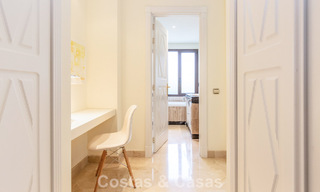 Apartamento de alta gama en venta en un complejo cerrado en Nueva Andalucía, Marbella 777691 