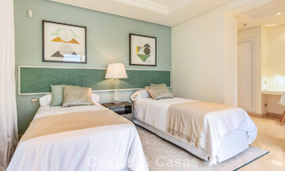 Apartamento de alta gama en venta en un complejo cerrado en Nueva Andalucía, Marbella 777692 