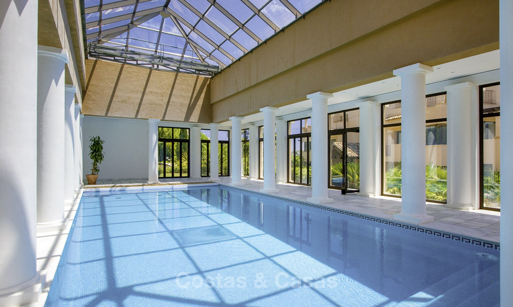 Apartamento de alta gama en venta en un complejo cerrado en Nueva Andalucía, Marbella 777695