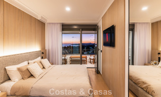 Villa adosada de diseño modernista con vistas al mar en venta en un complejo turístico líder en Mijas Costa, Costa del Sol 777833 
