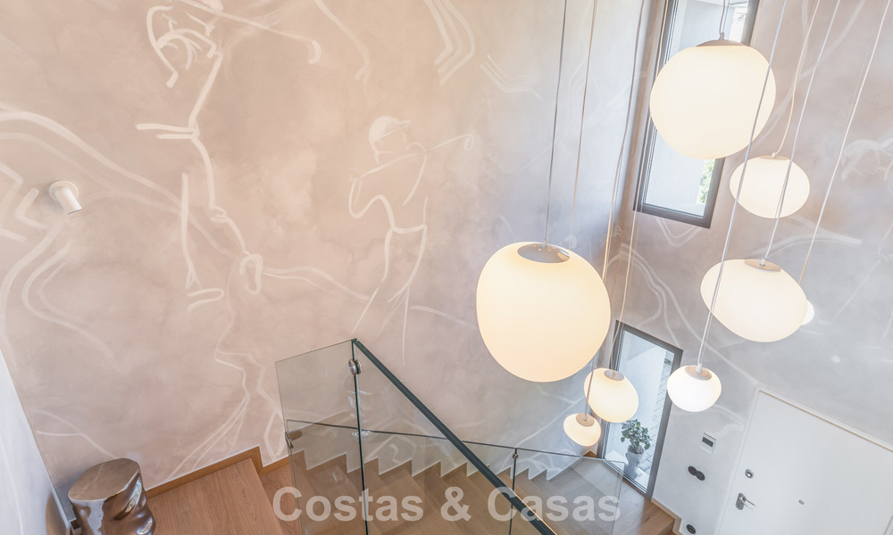 Villa adosada de diseño modernista con vistas al mar en venta en un complejo turístico líder en Mijas Costa, Costa del Sol 777854